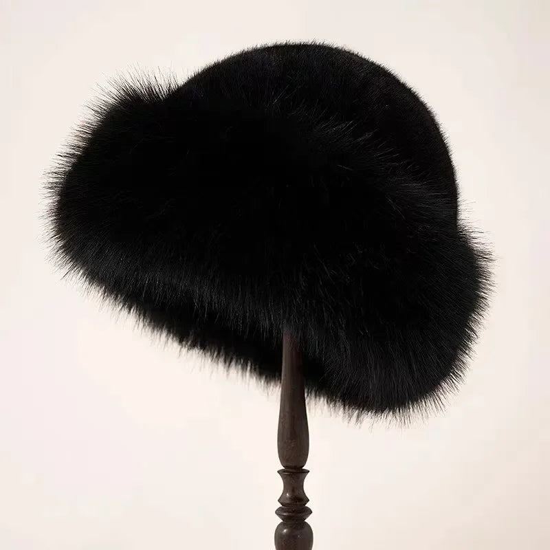 Kirsty | Women's Fluffy Trim Bucket Hat