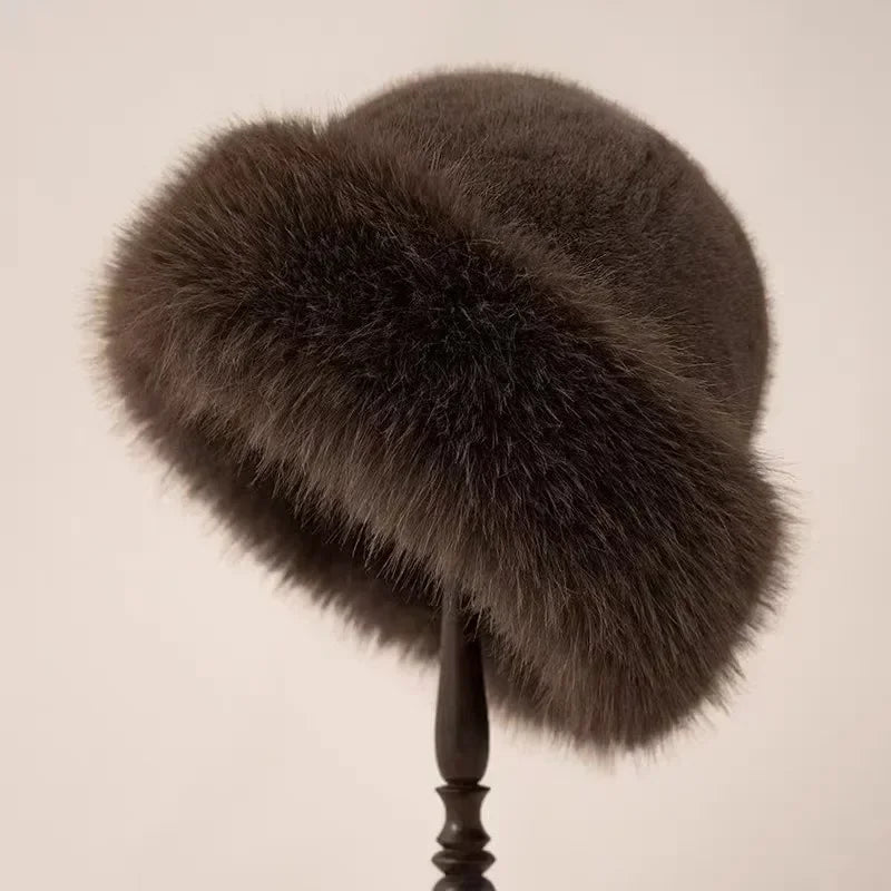 Kirsty | Women's Fluffy Trim Bucket Hat